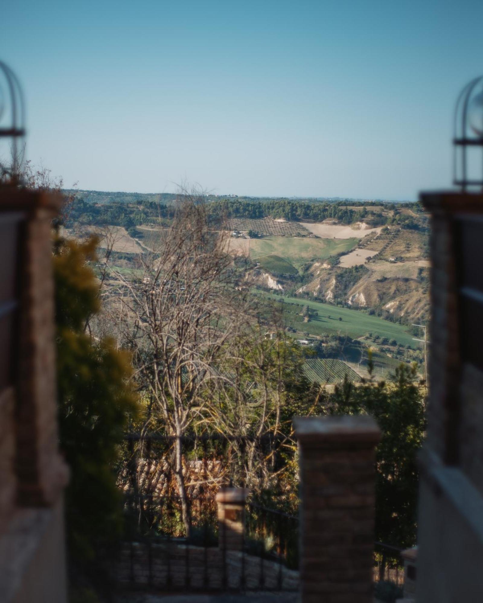 Hotel Oviv Dimora Del Borgo Acquaviva Picena Exterior foto
